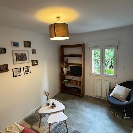 Charmant Studio Argenton Sur Creuse Exterior photo
